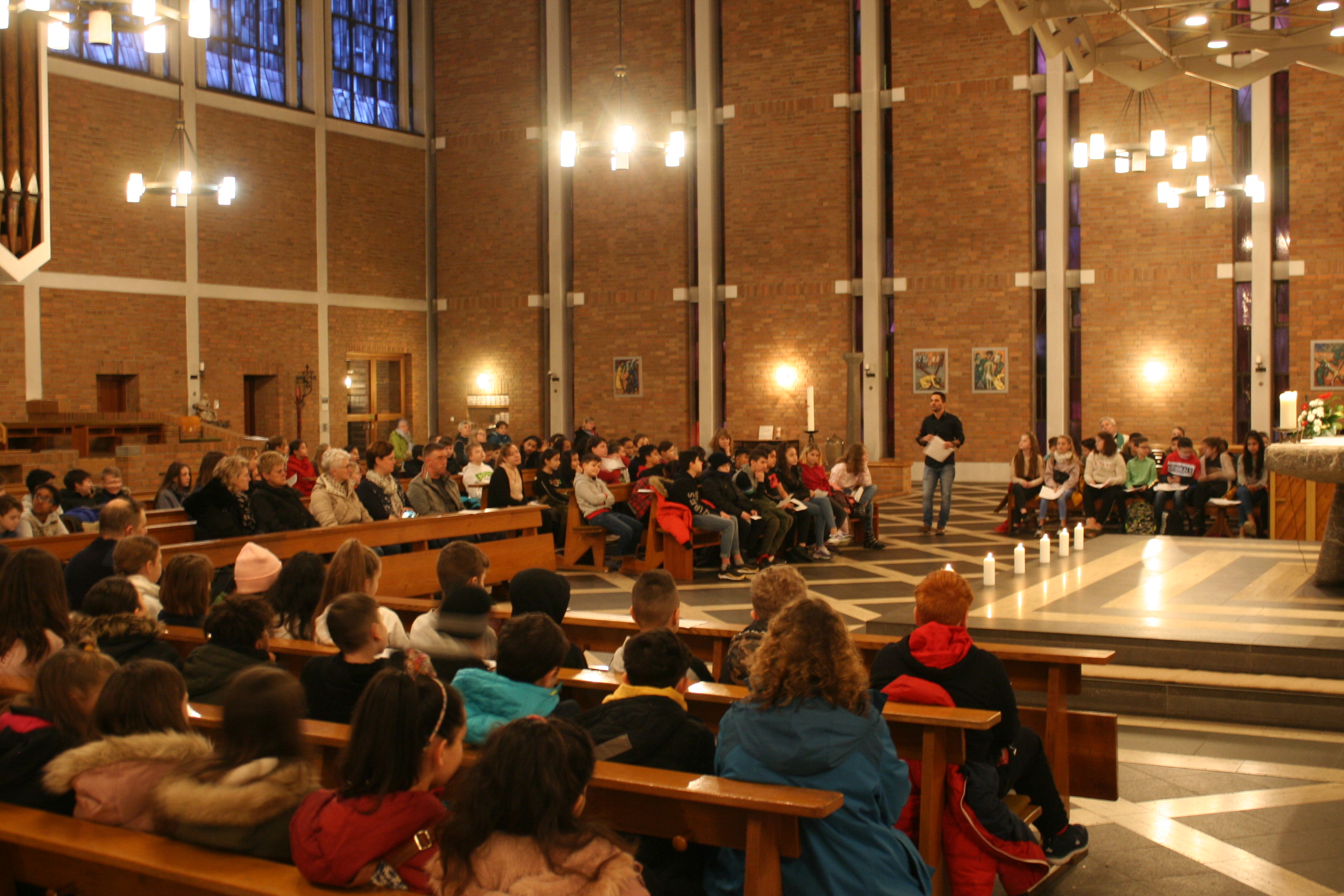 Neujahrsgottesdienst der 5er-Klassen in St.Paulus