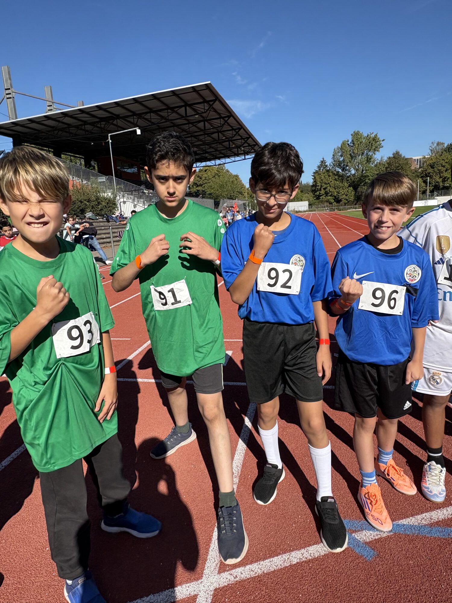 Unsere Fünfer beim 800-Meter-Champions-Lauf